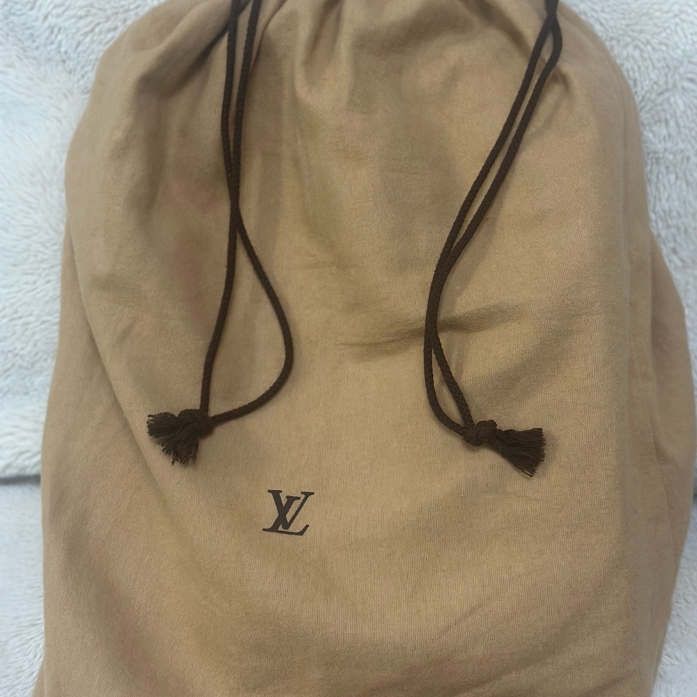 LOUIS VUITTON
LV Monogram Babylone